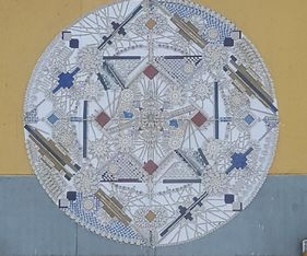 Mandala av keramiskt skräp/ mandala of ceramic debris 2018